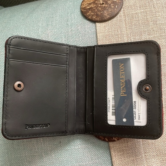 PENDLETON 100% Wool - Picture 2 of 7